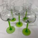5 white wine glasses