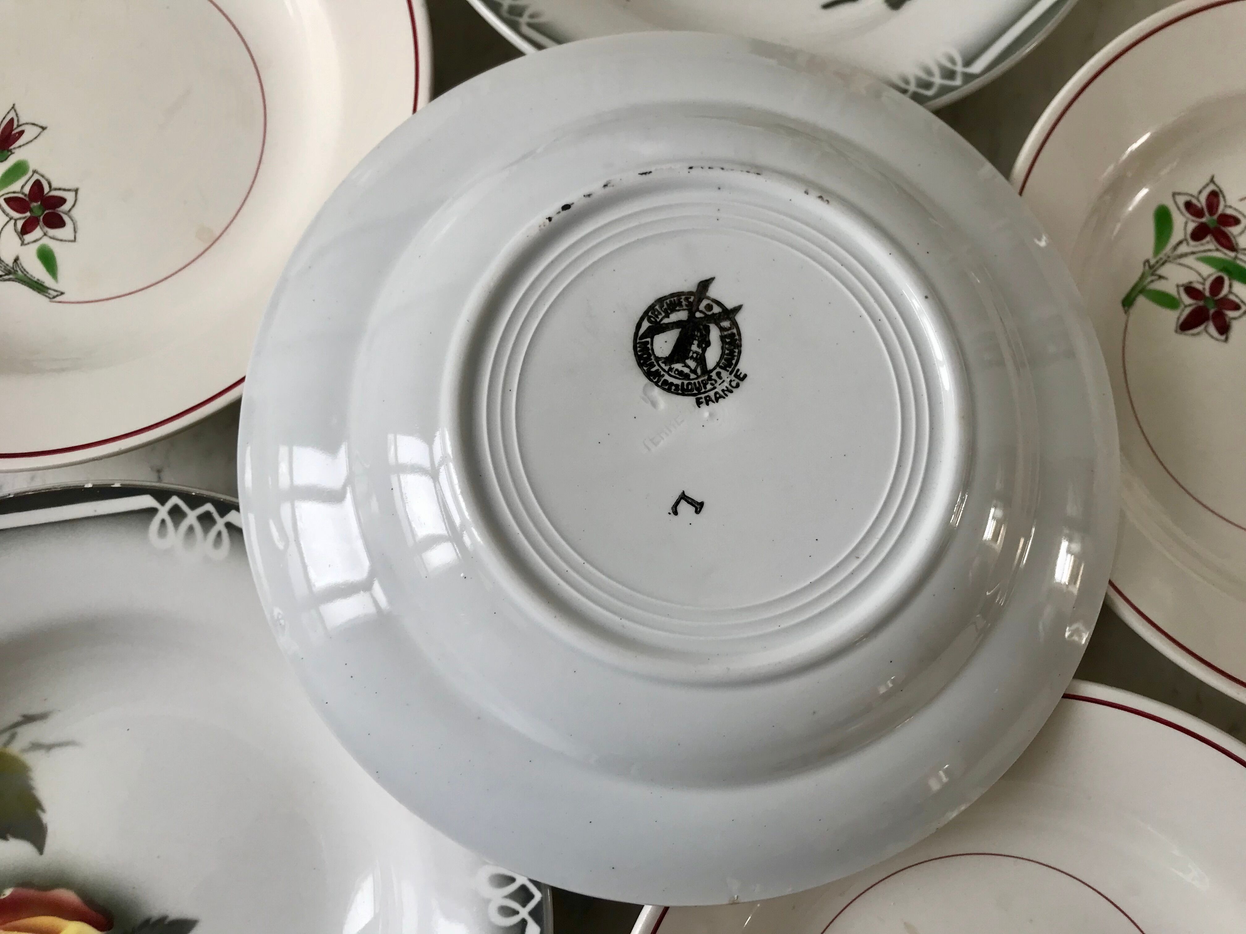 Set of 6 mismatched hollow plates Salins, Digoin Sarreguemines model "Agreste" and Moulin des