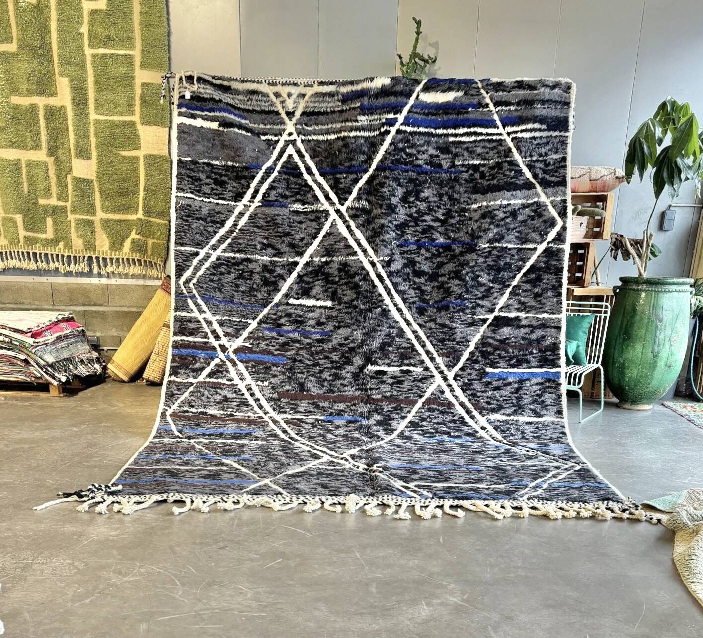 Moroccan M'rirt hand-knotted rug – 260 x 380 cm – Wool – Geometric patterns