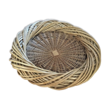 Round basket or braided wicker tray