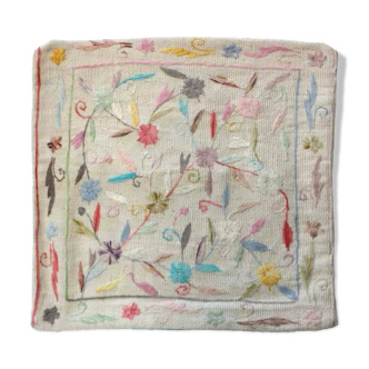 Coussin brode à la main 50 x 50 cm