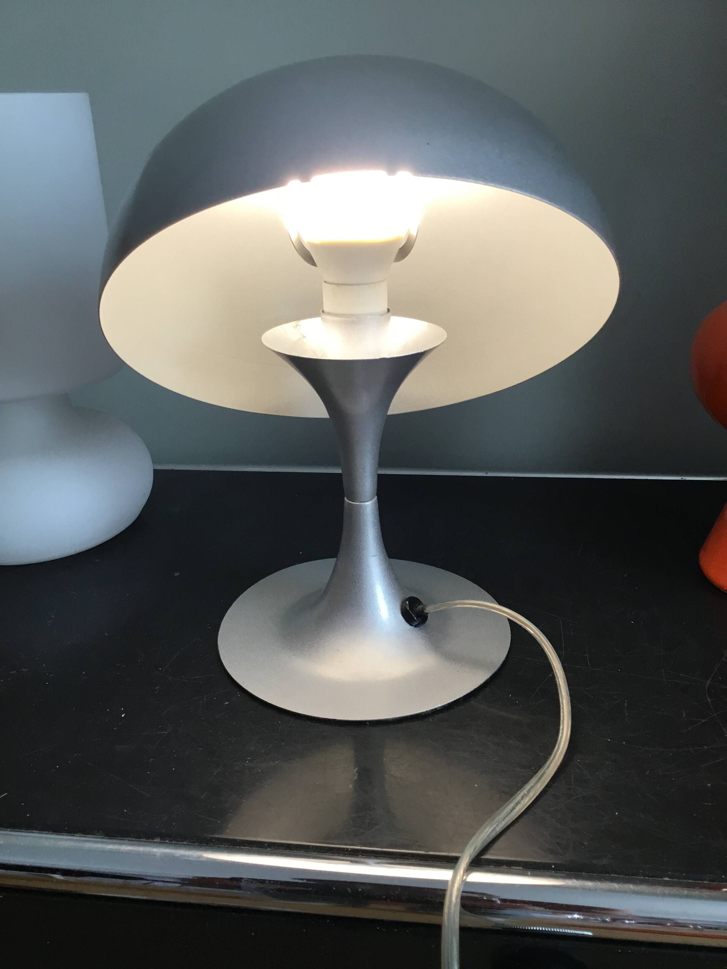 Grey metal mushroom lamp Mathias