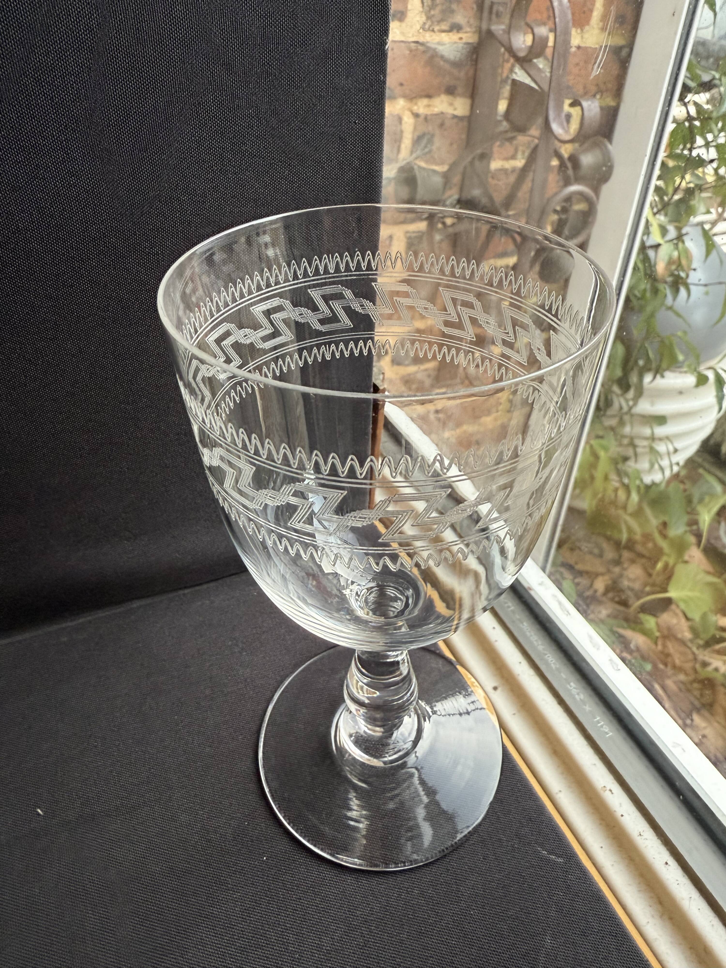 6 verres à eau Baccarat gravure Grecque inclinée