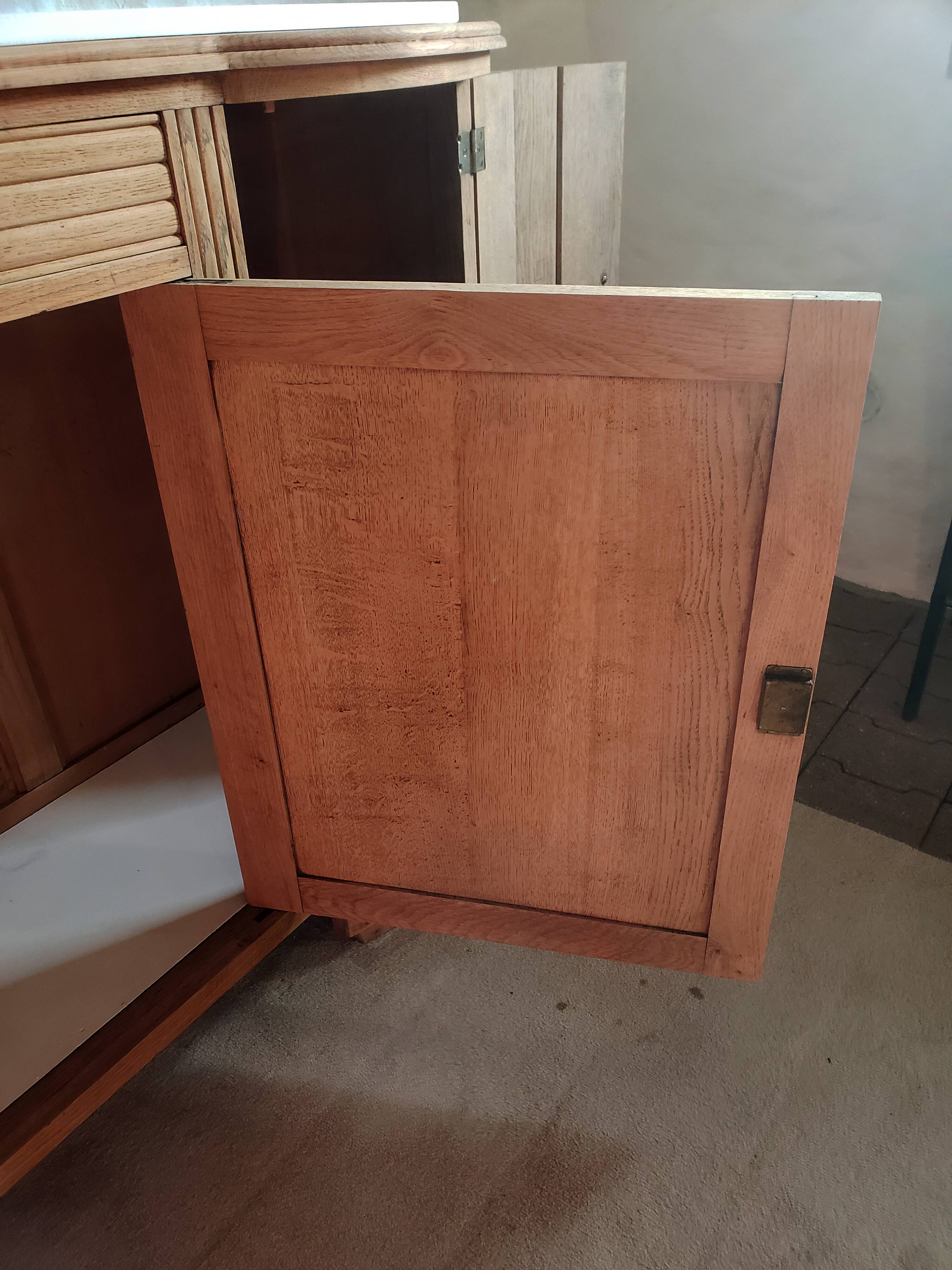Art-deco buffet in raw oak