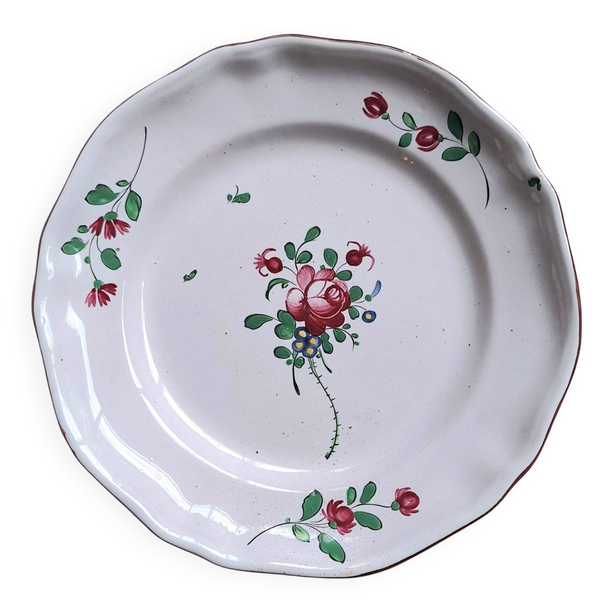 Hand-painted faience plate from the east of France, 18th century.