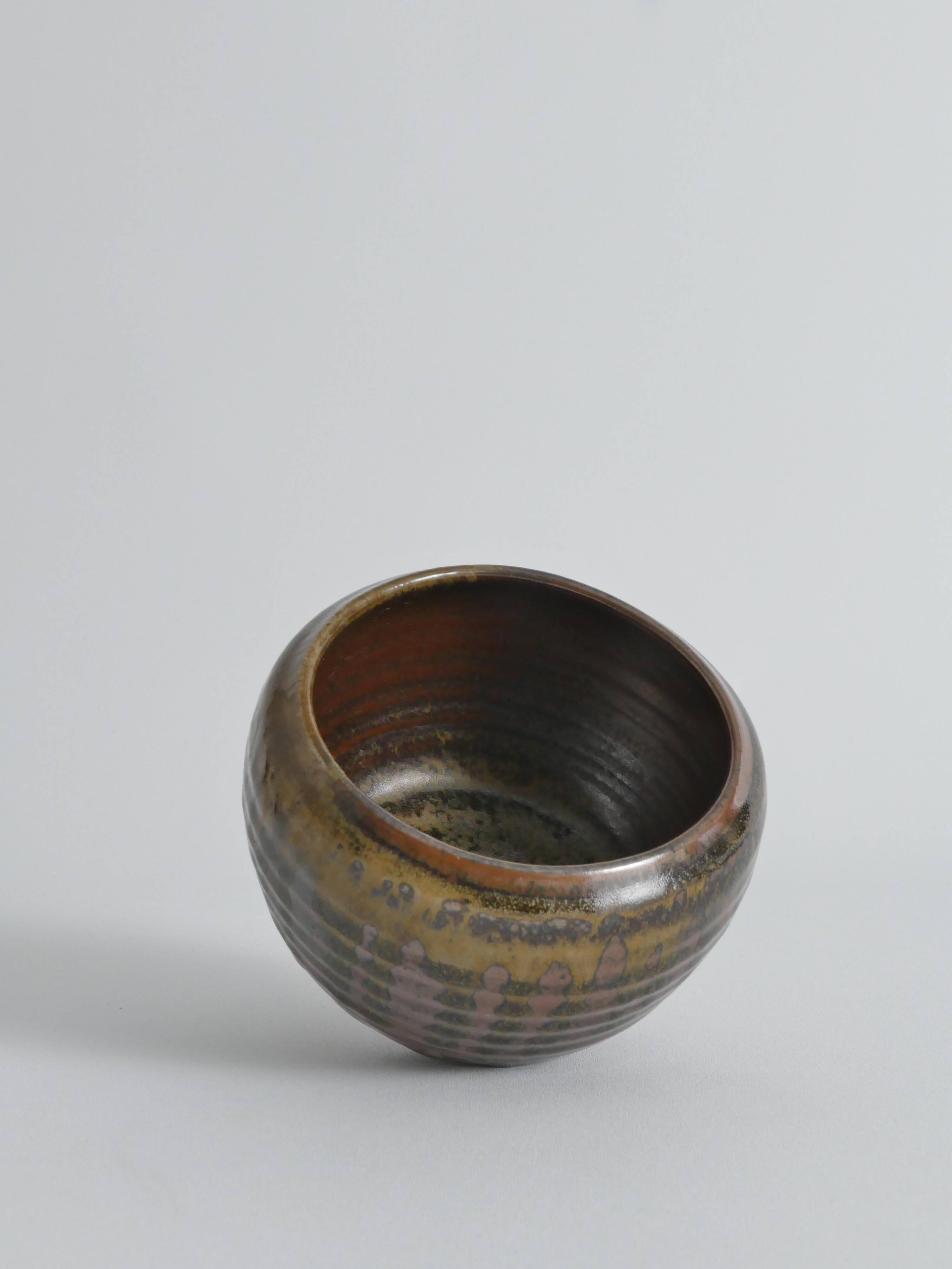 Midcentury-Modern Stoneware Bowl Dripping Motif in the Style of Margaret Rey