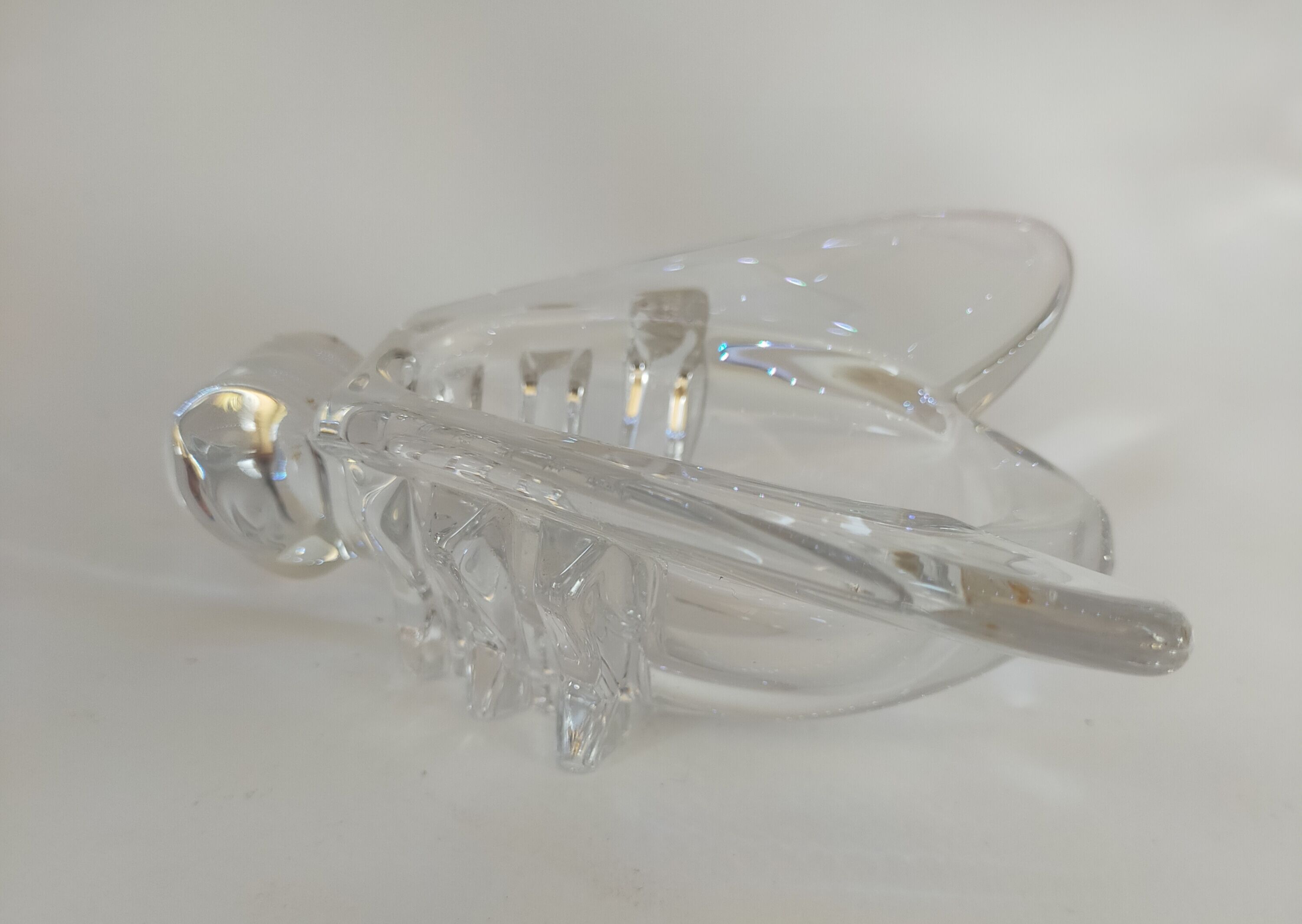 Vacuum pocket crystal old bee or fly valves