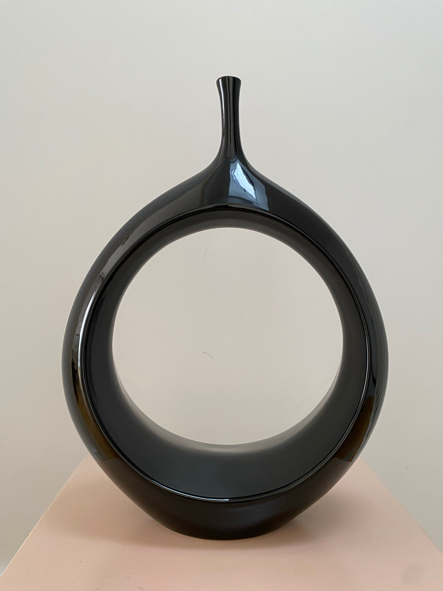 Sculptural black ring vase in ceramic