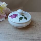Set two jewelry boxes in Limoges porcelain, set of two jewelry boxes decorated with roses