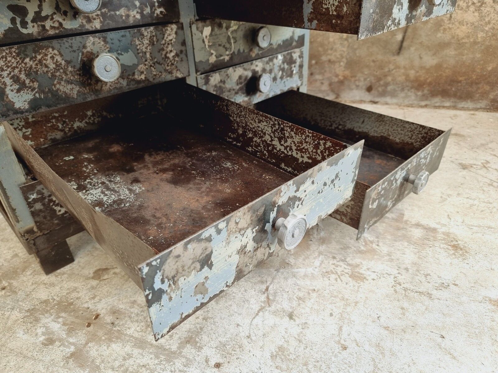 Commode industrielle armoire en acier