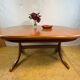 Table à manger extensible en teck oval Sutcliffe de Todmorden des années 1960