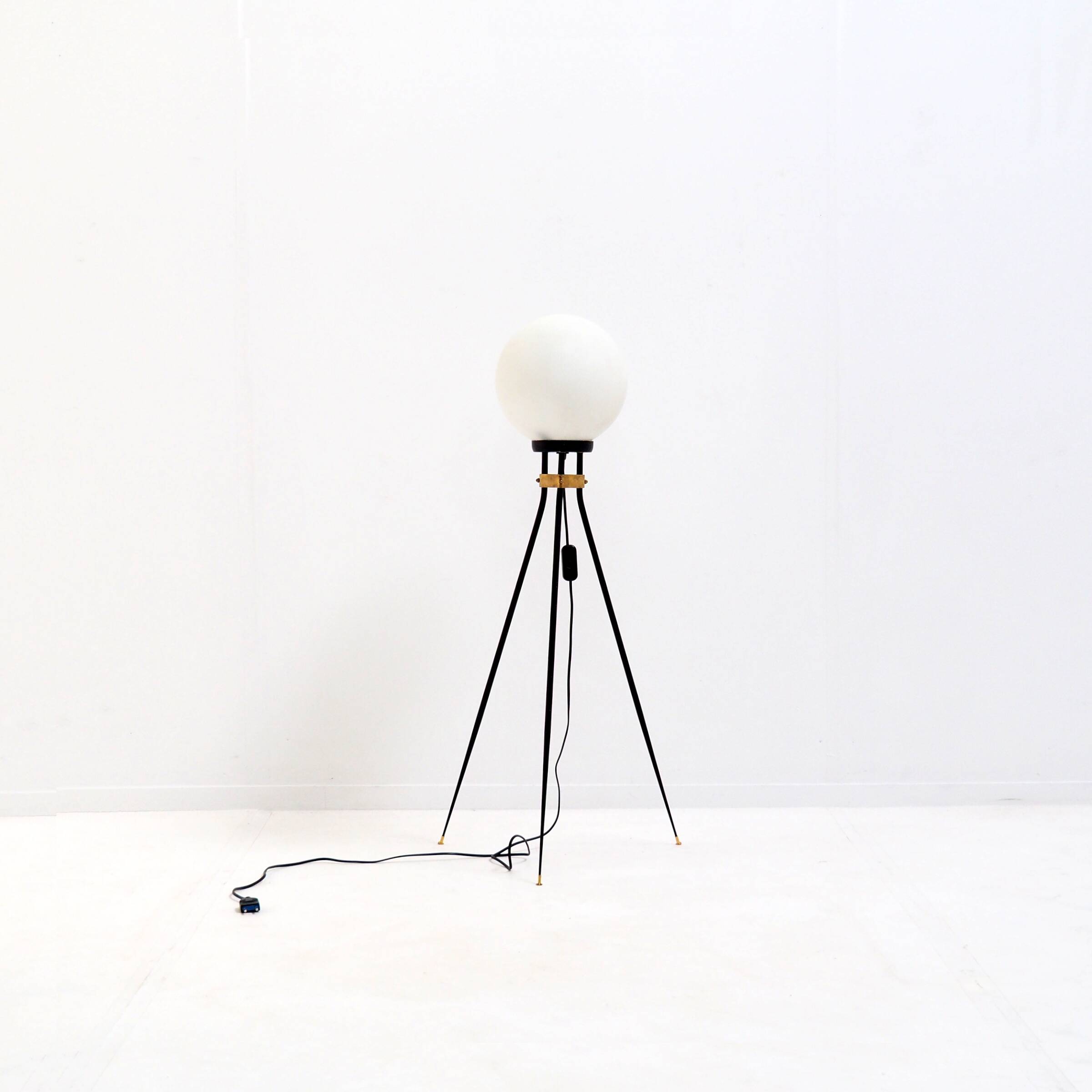 Lampadaire tripode italien des années 1950