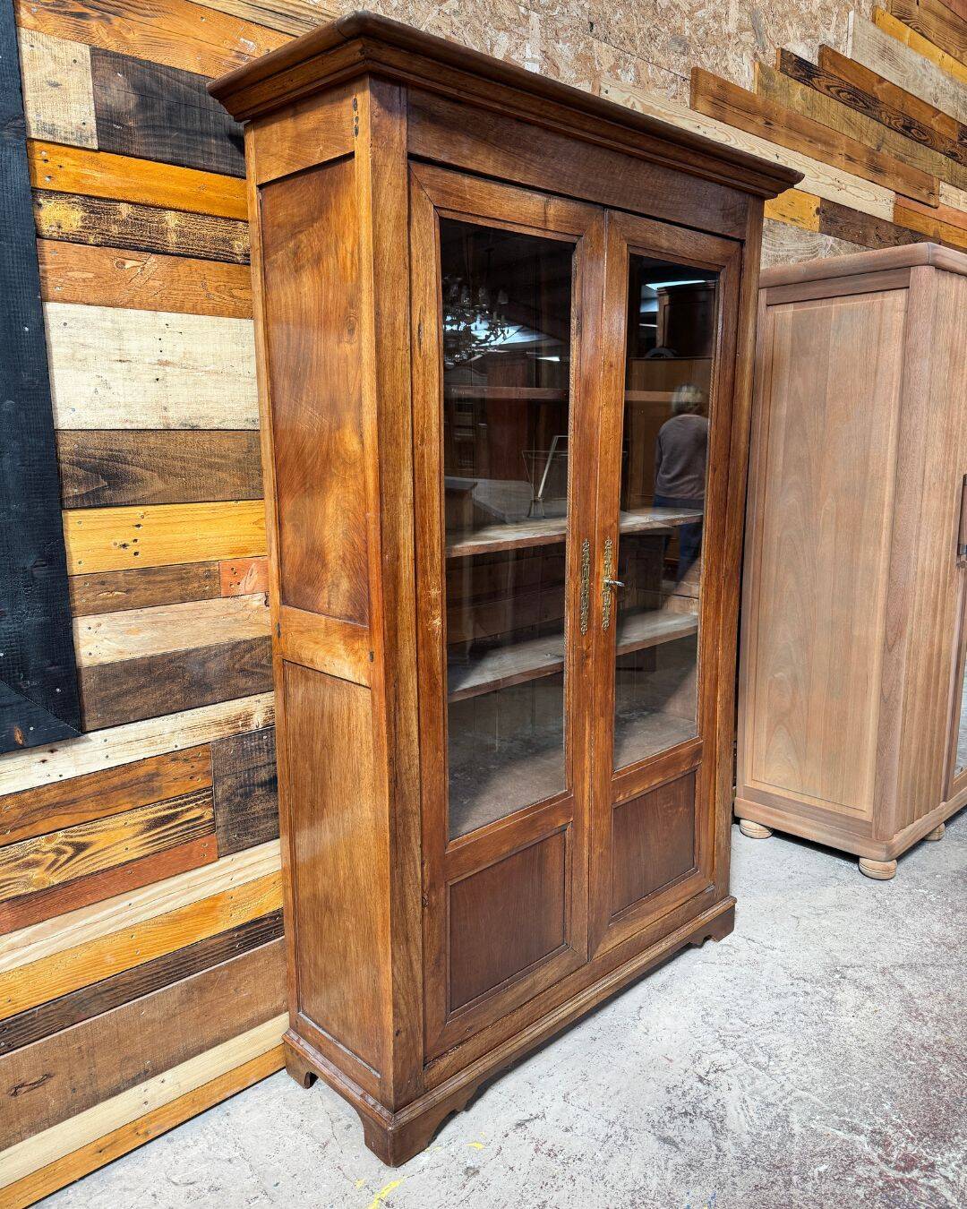 Antique walnut library - 19th century