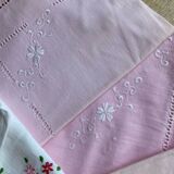 Set of embroidered baby bed sheets