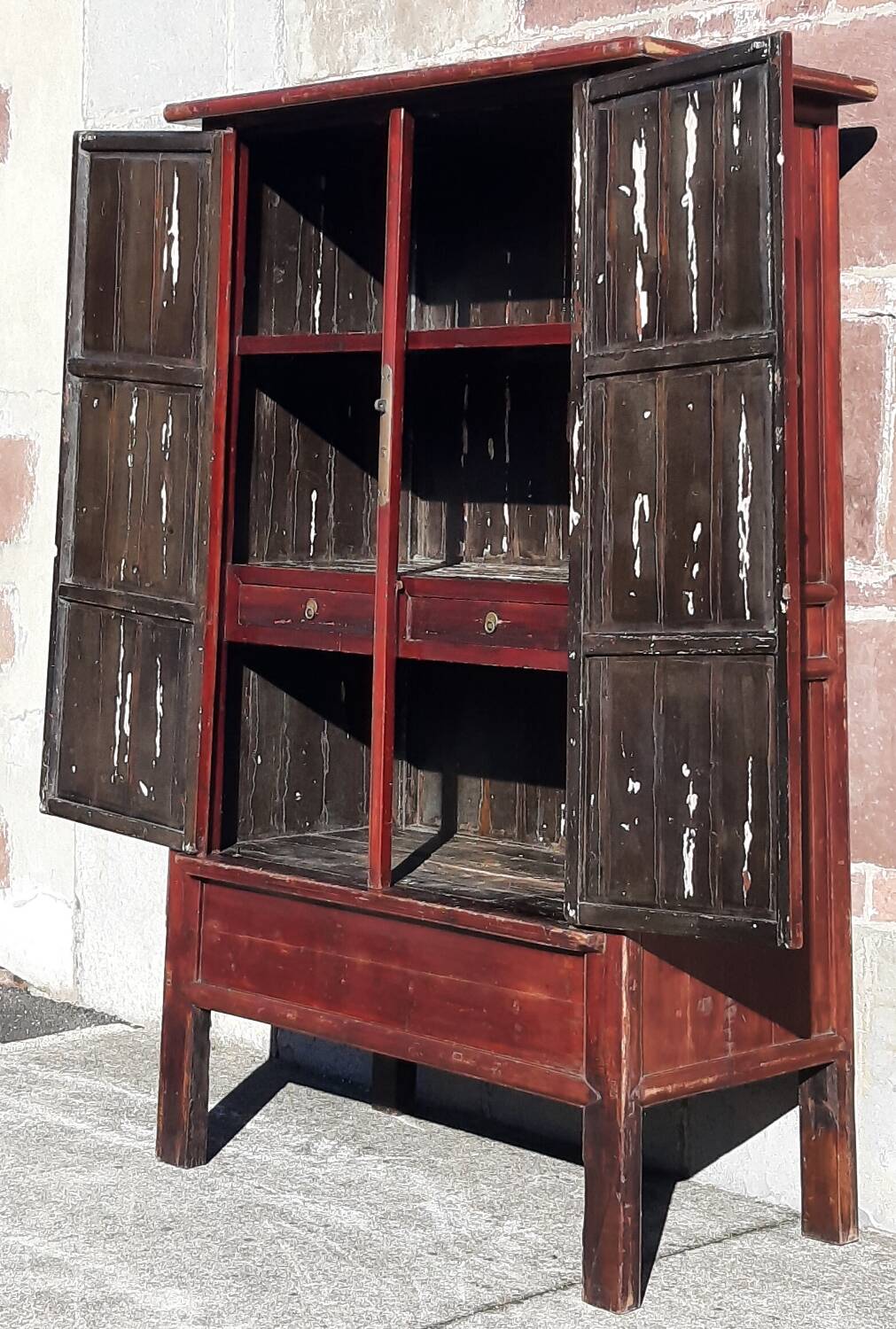 19th-century Chinese wardrobe (Height 2.6m)