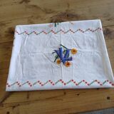Nappe ancienne brodée