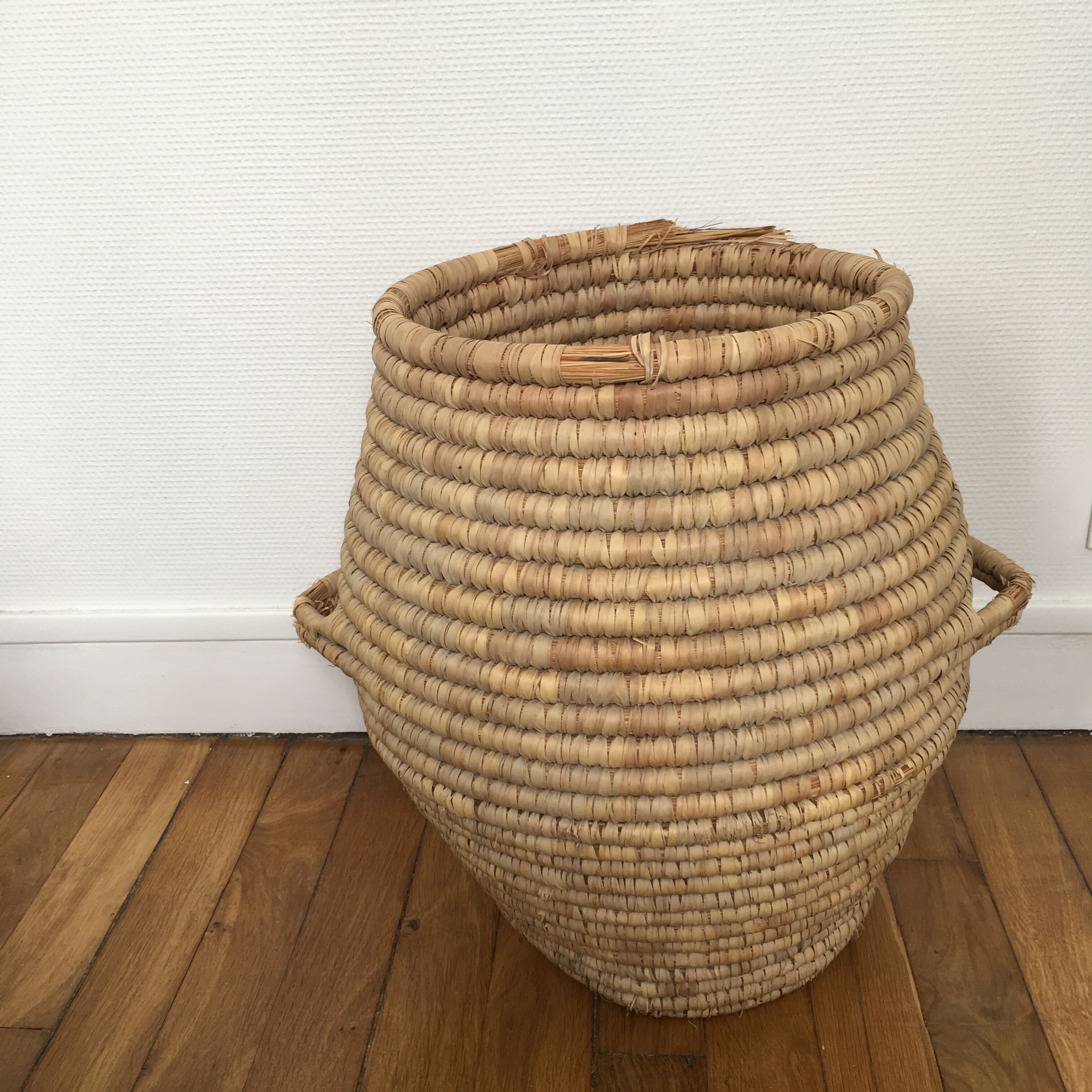 Straw basket