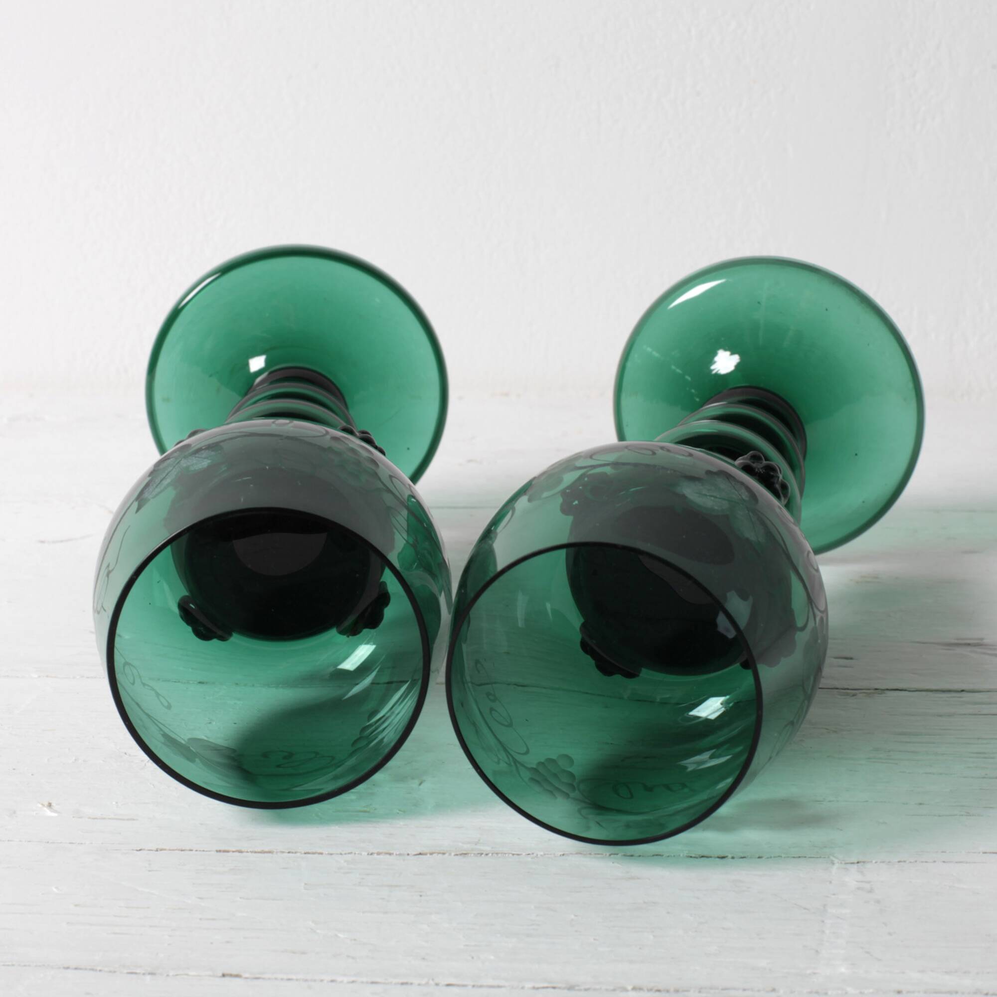Set of 2 Vintage Emerald Green Wine Stem Crystal Glasses Remmare / 1960s