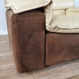 Fauteuil avec pouf en cuir et daim