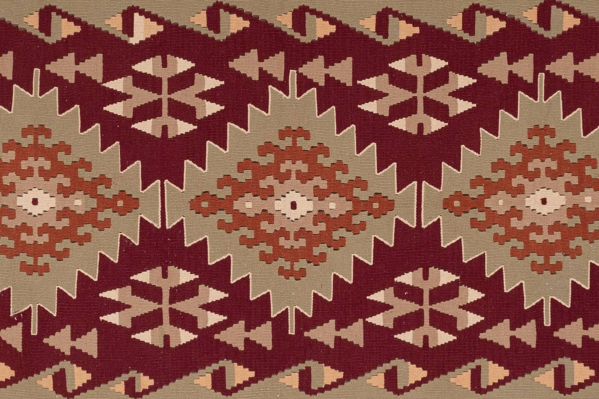 Vintage Turkish kilim, handwoven, 122x225 cm.