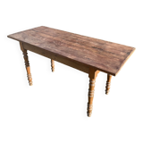 Farm table