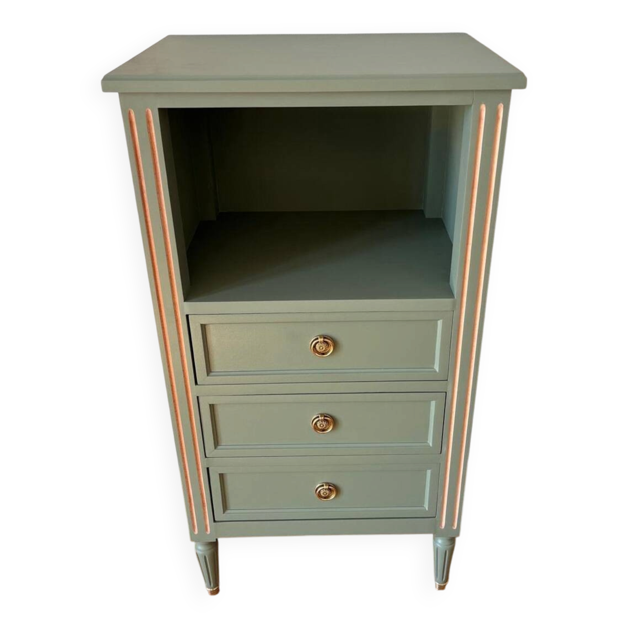 Vintage Louis XVI style chest of drawers – sage green paint, doorknobs