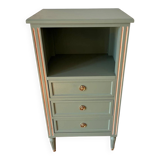 Vintage Louis XVI style chest of drawers – sage green paint, doorknobs