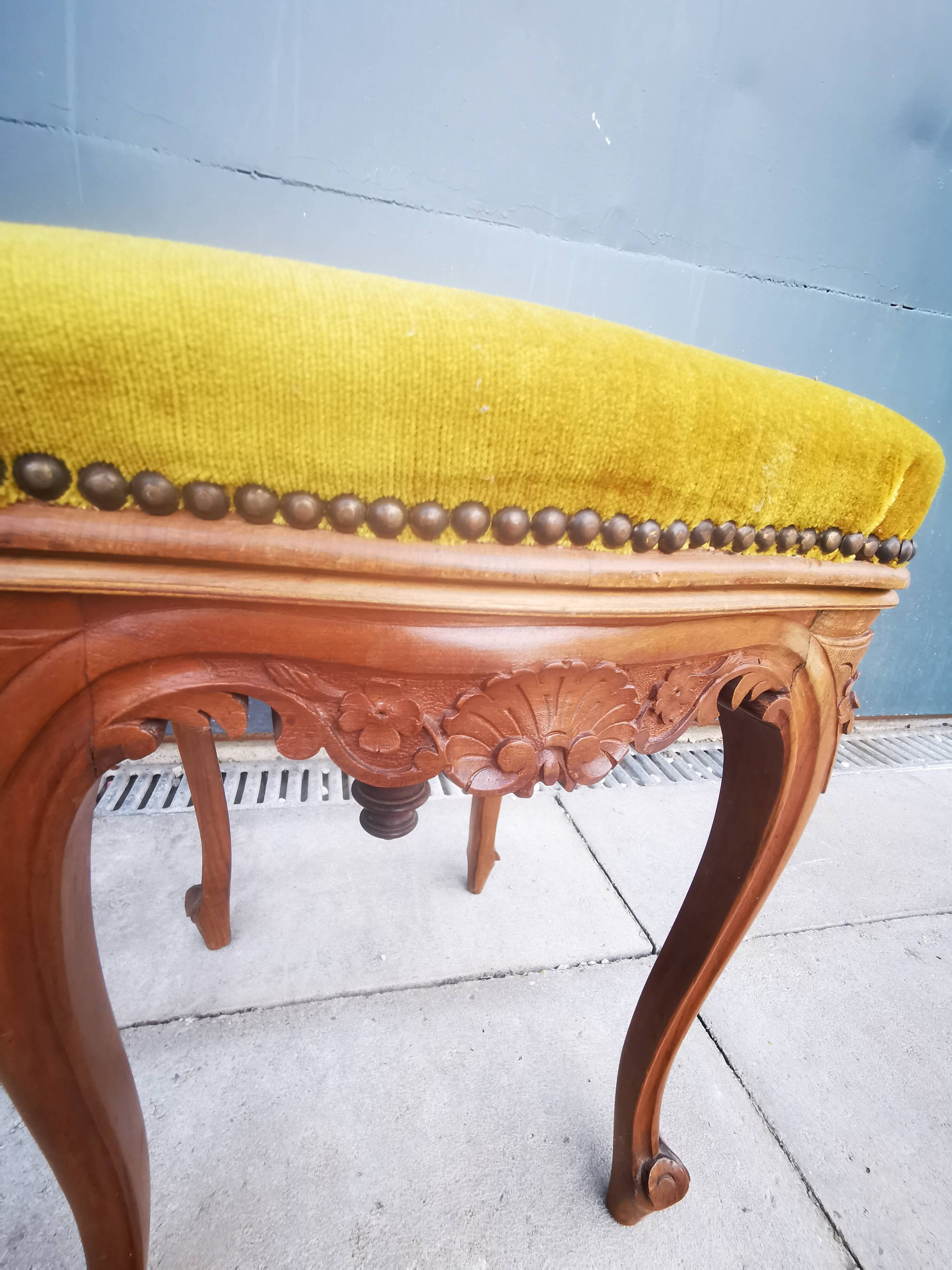 Tabouret de piano style Rocaille assise velours