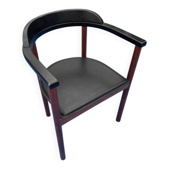 Beautiful Scandinavian armchair from the 1970s