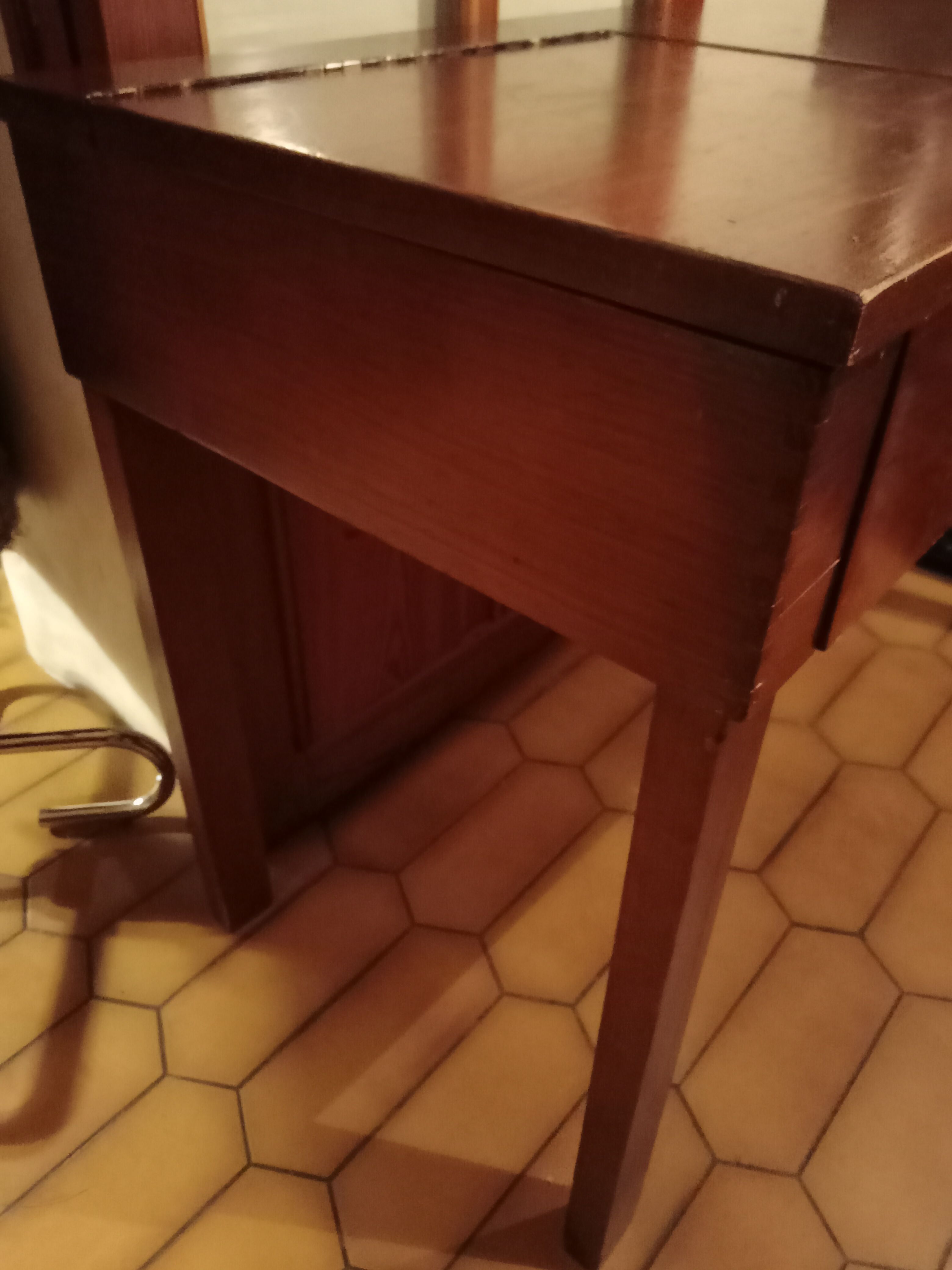 Hairdresser office 50s