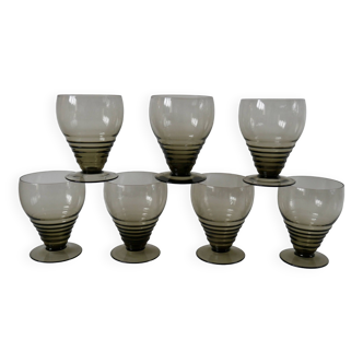 Set of 7 large art deco design wine glasses in smoked glass from the 30s and 40s