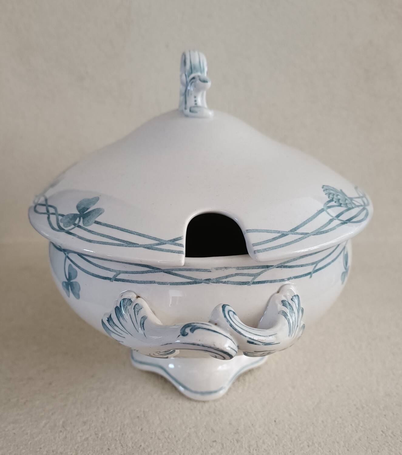 Sarreguemines iron earth soup tureen