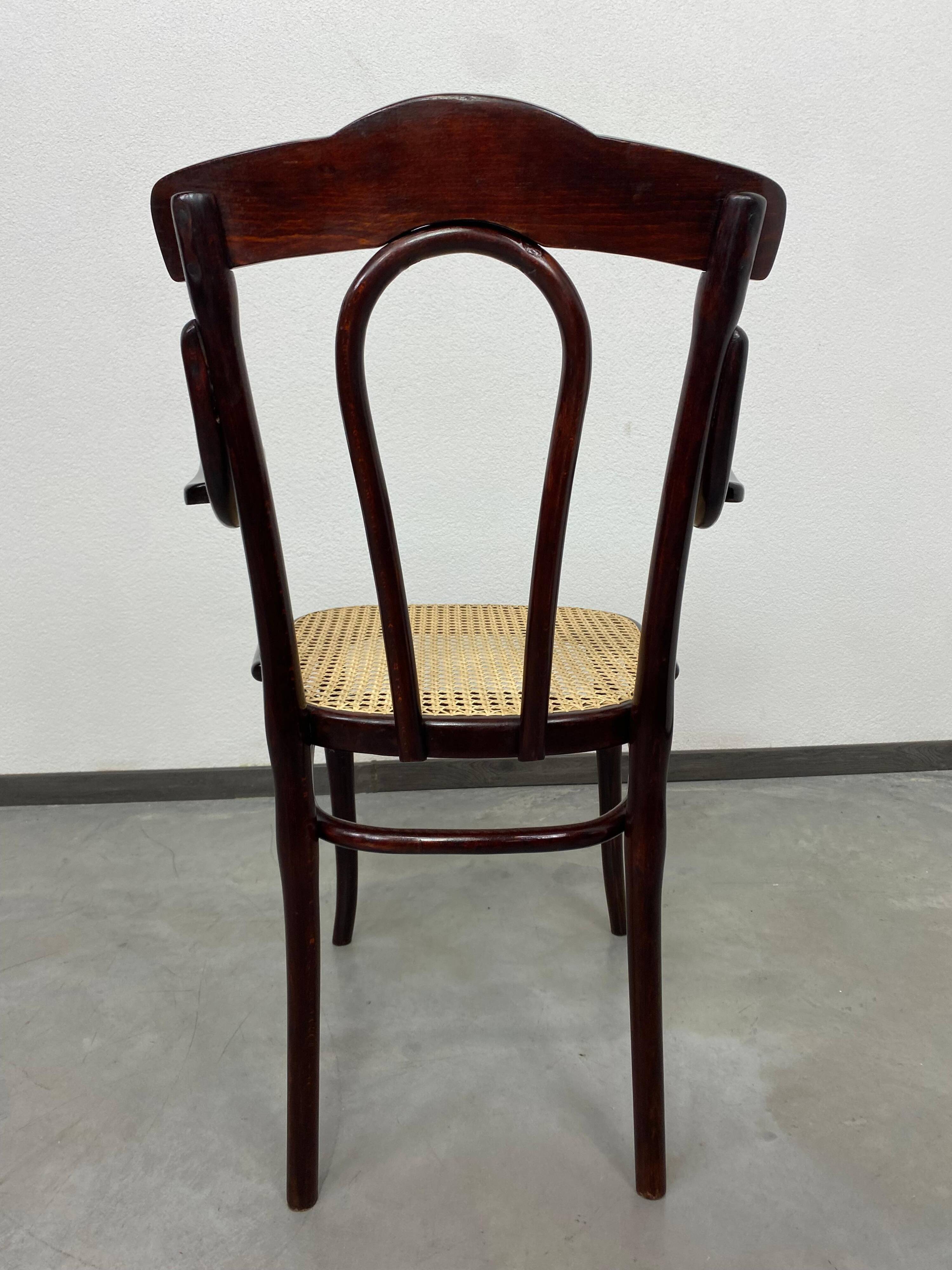 Chaise de bureau Thonet avec assise en rotin