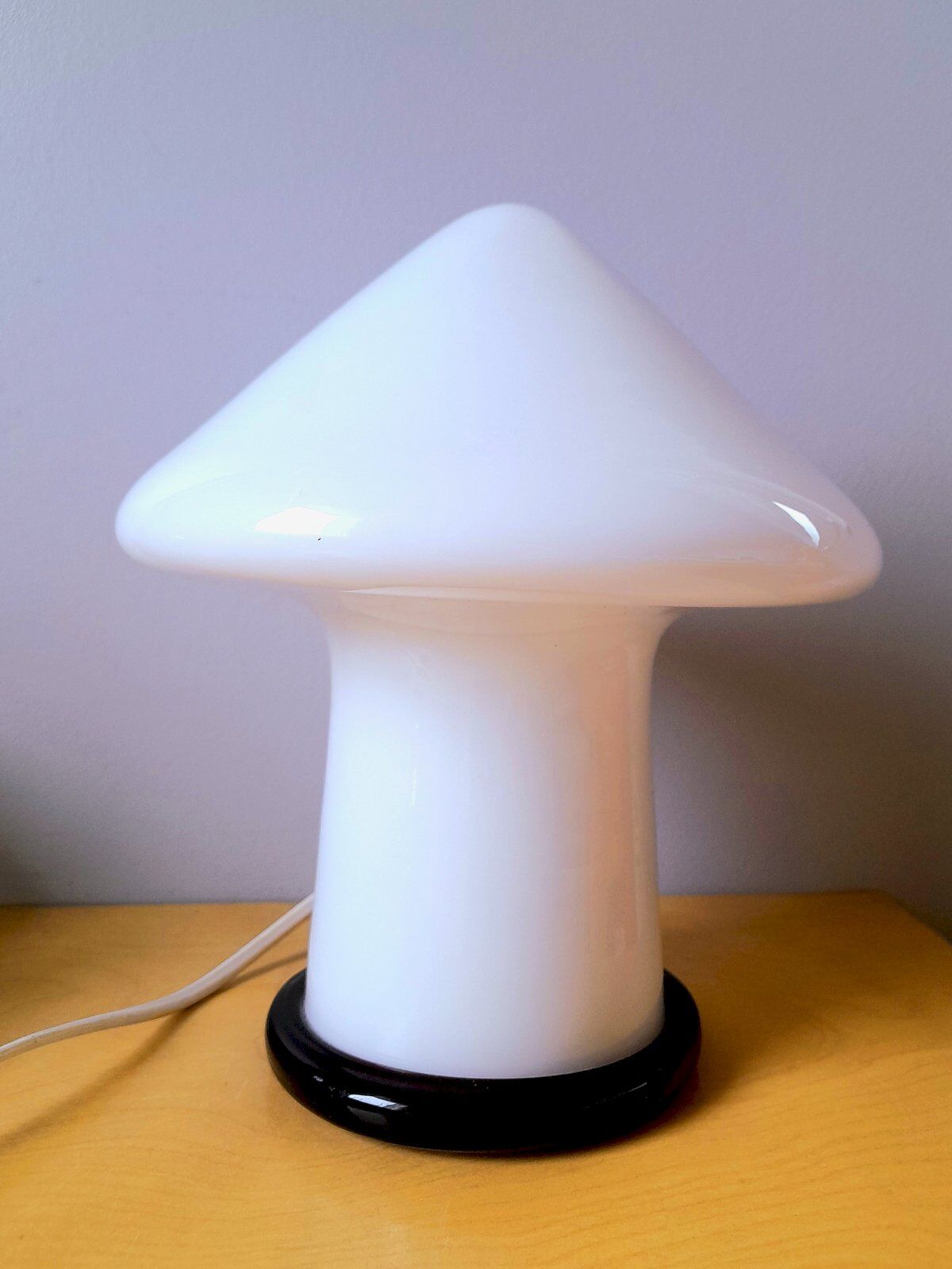 Vintage white Murano blown glass mushroom lamp