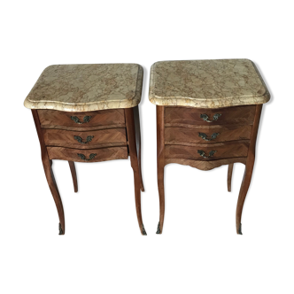 Paires de tables de nuit chevet style Louis XV