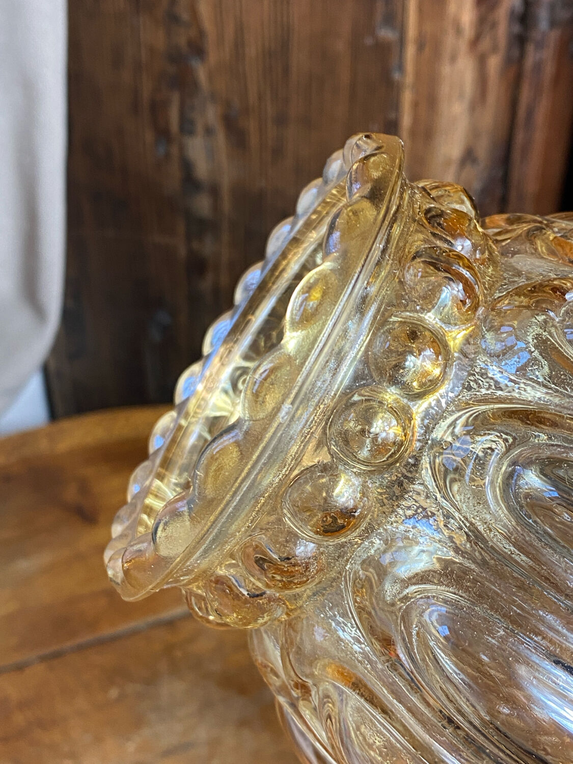 Suspension, baladeuse rétro en verre ambré