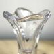 Petit vase corolle cristal de Bayel, design moderne épuré, déco de table ch
