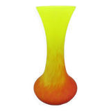 Vase en pate de verre