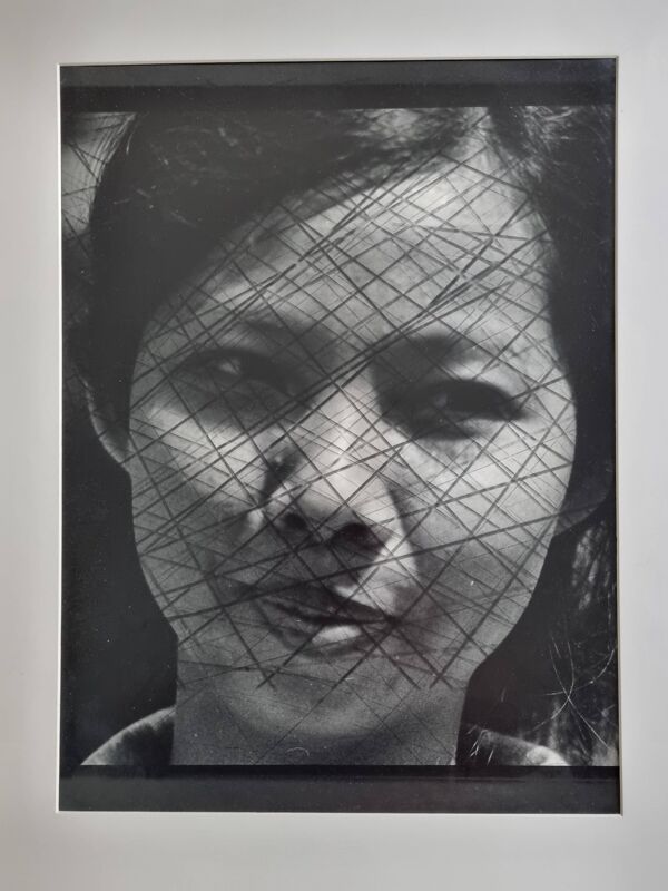 Photographie argentique vintage, portrait, tirage original encadré 42x52 cm