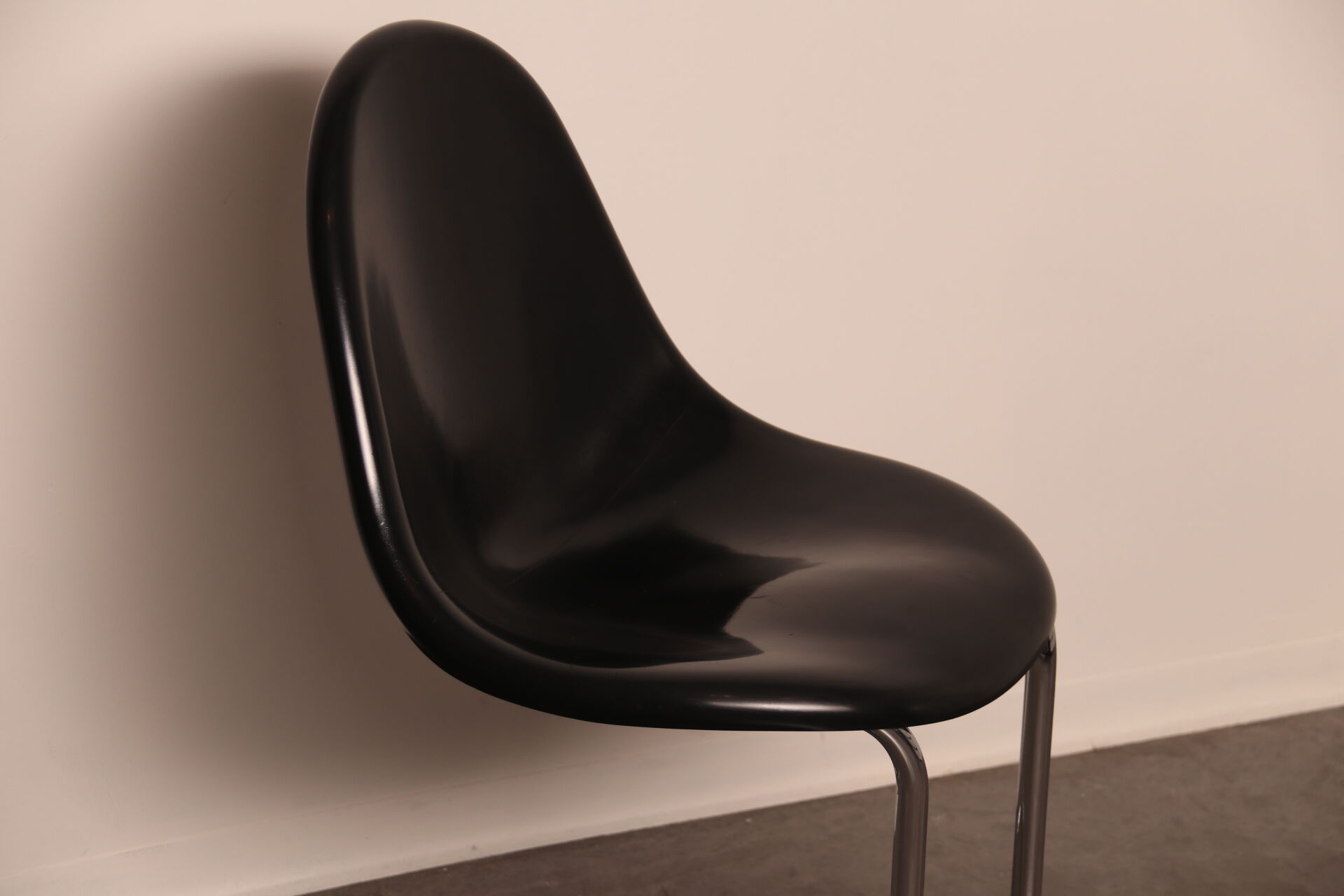 'Maia' chair in black designed by Giotto Stoppino  for Bernini - Italy - 1960's