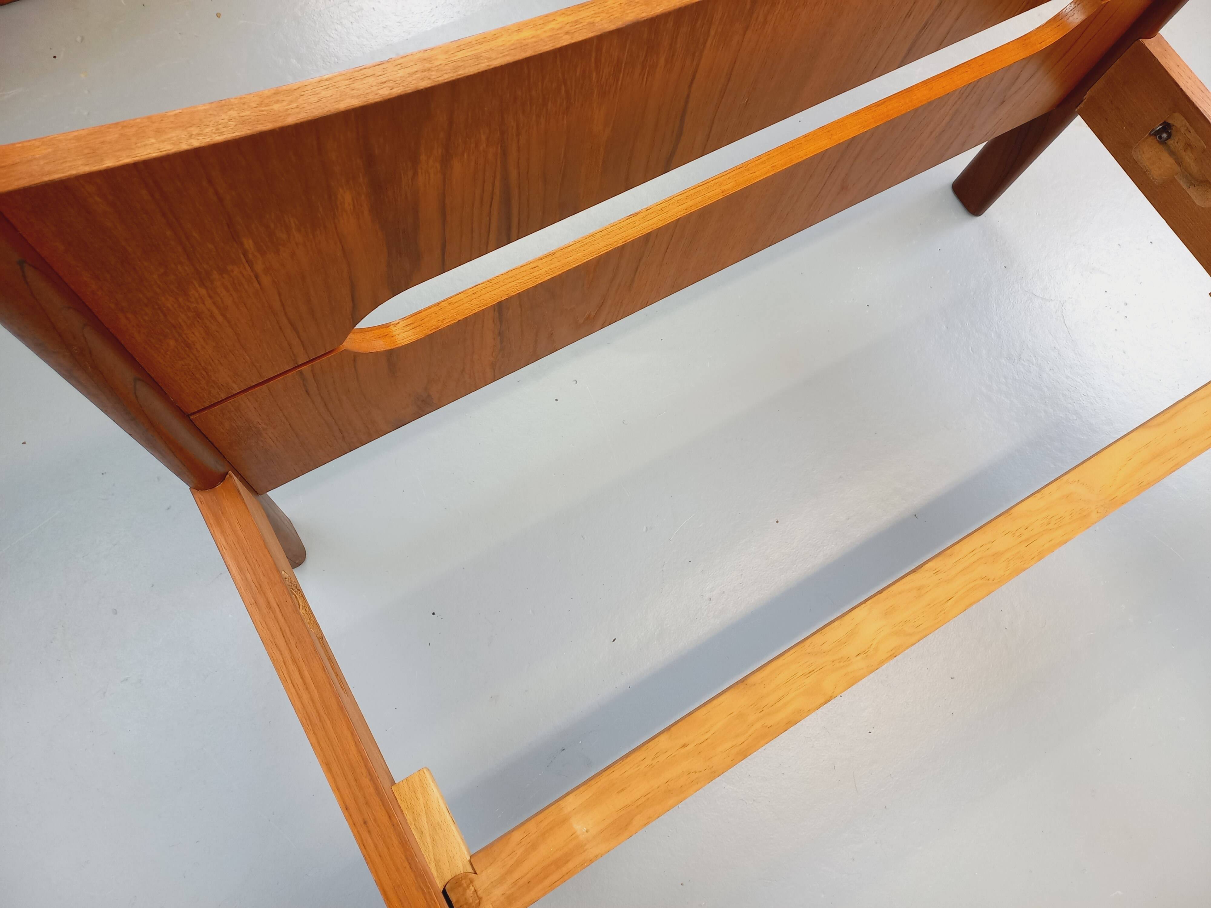 Light simple vintage Scandinavian style in teak from the 1960s.