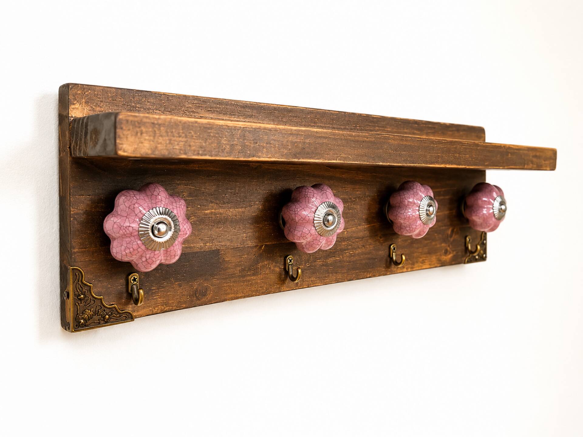 "Wall-mounted key holder shelf in wood, chic country / vintage / shabby style"