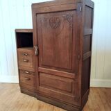 Asymmetrical vintage wardrobe 50s