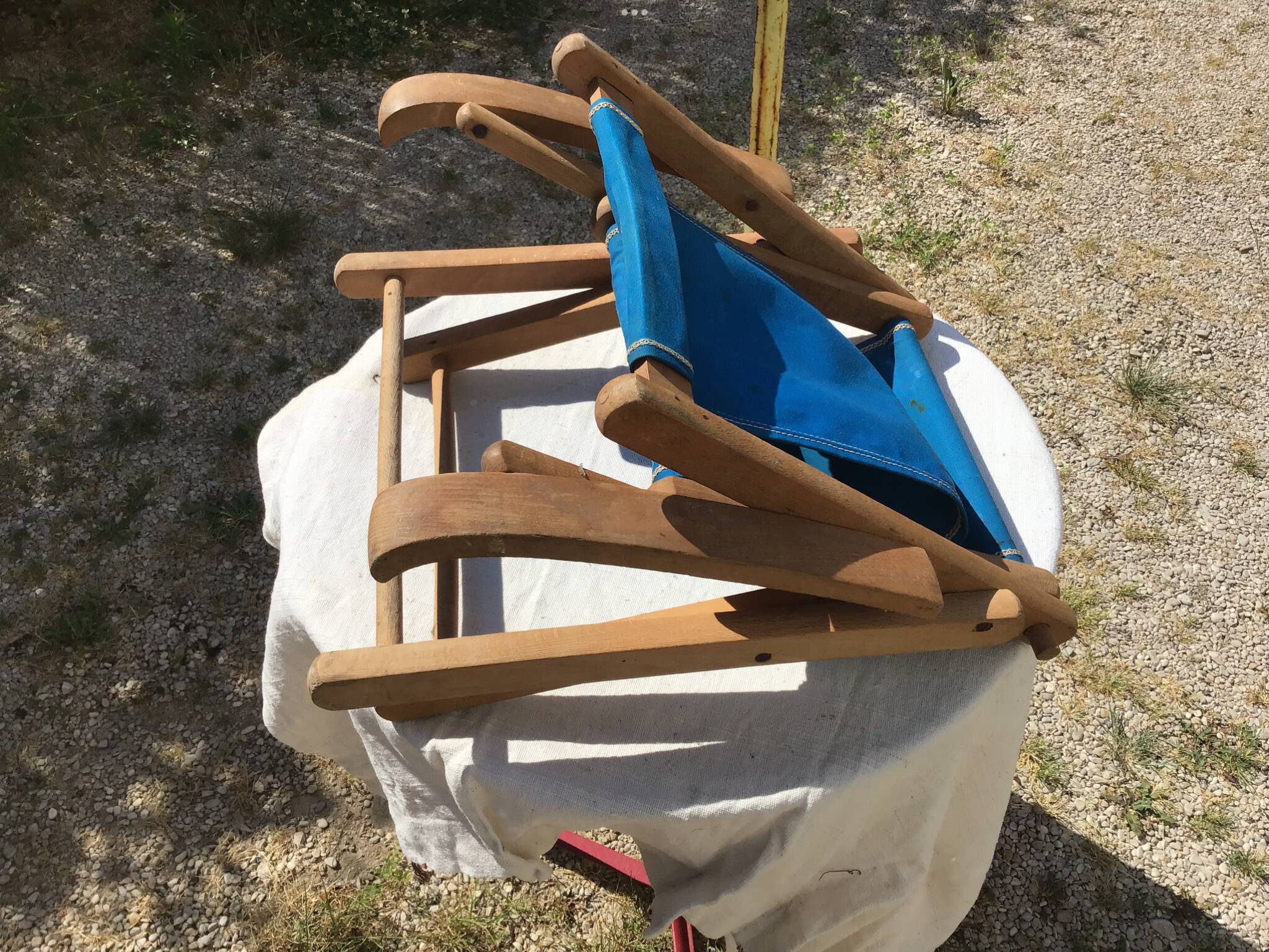 Small folding canvas children's armchair for beach camping