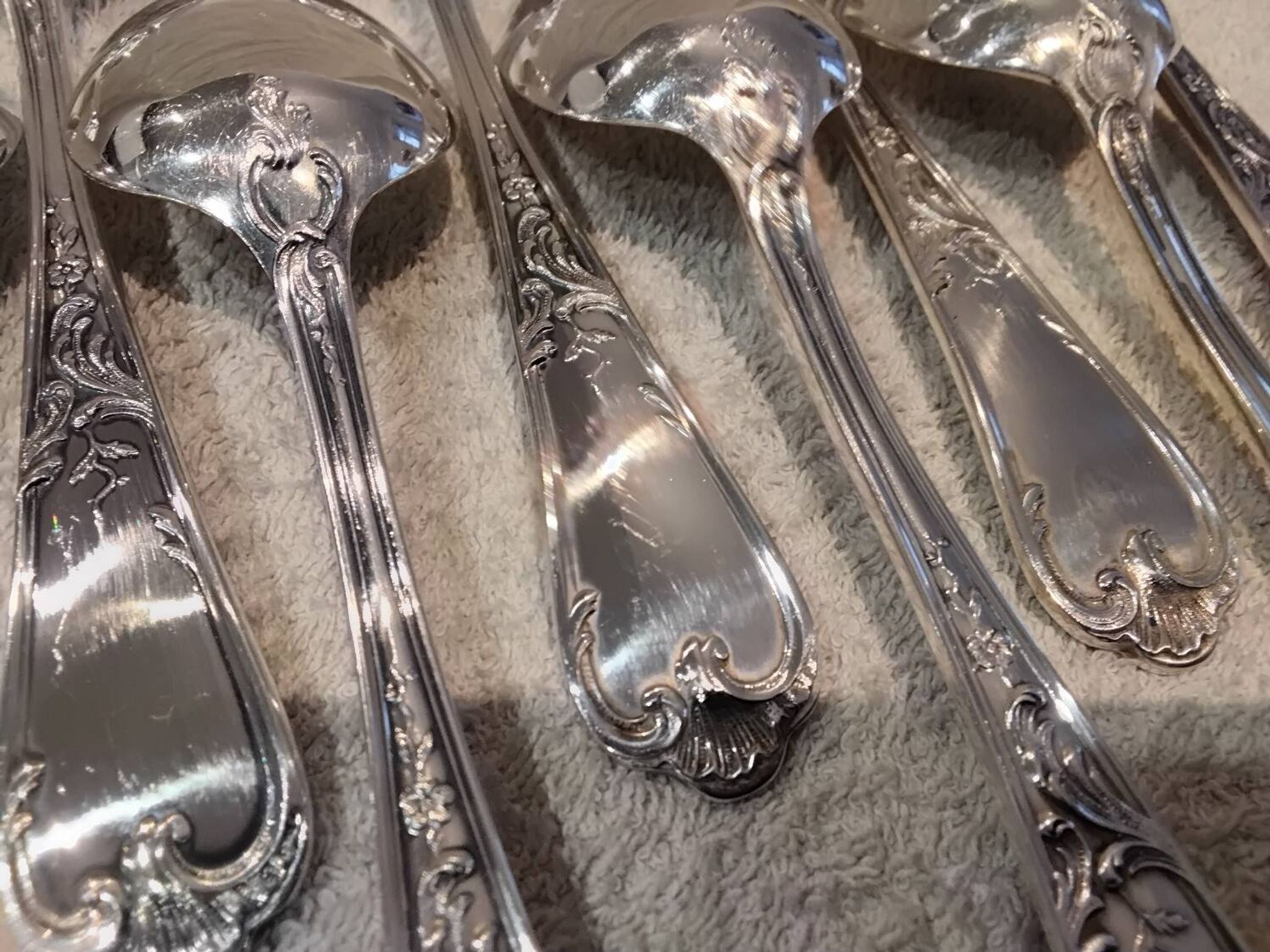 12 silver-plated dessert spoons, Ercuis silversmith, Louis XV 29