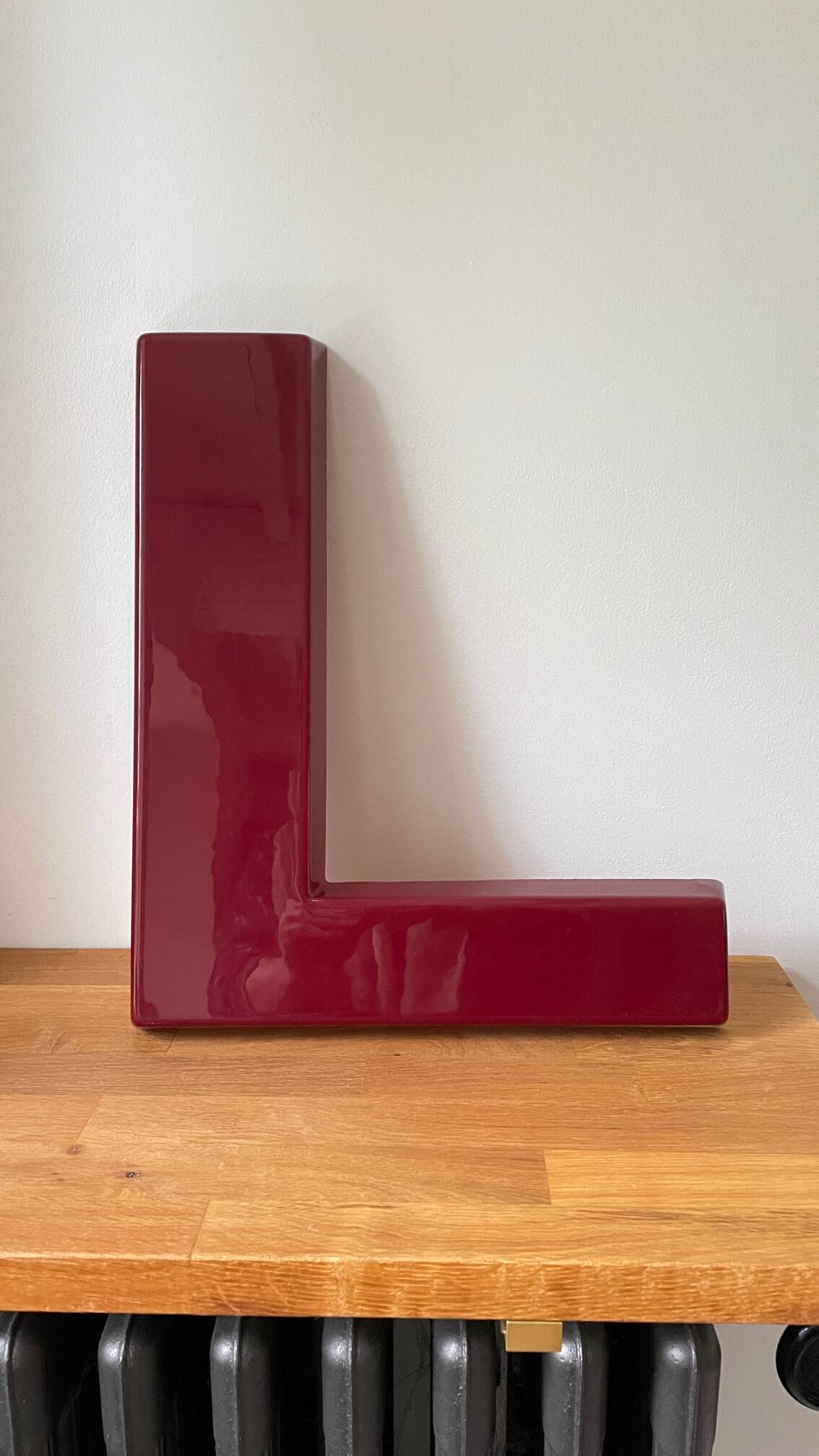 Sign Letter L in Vintage PLEXIGLAS