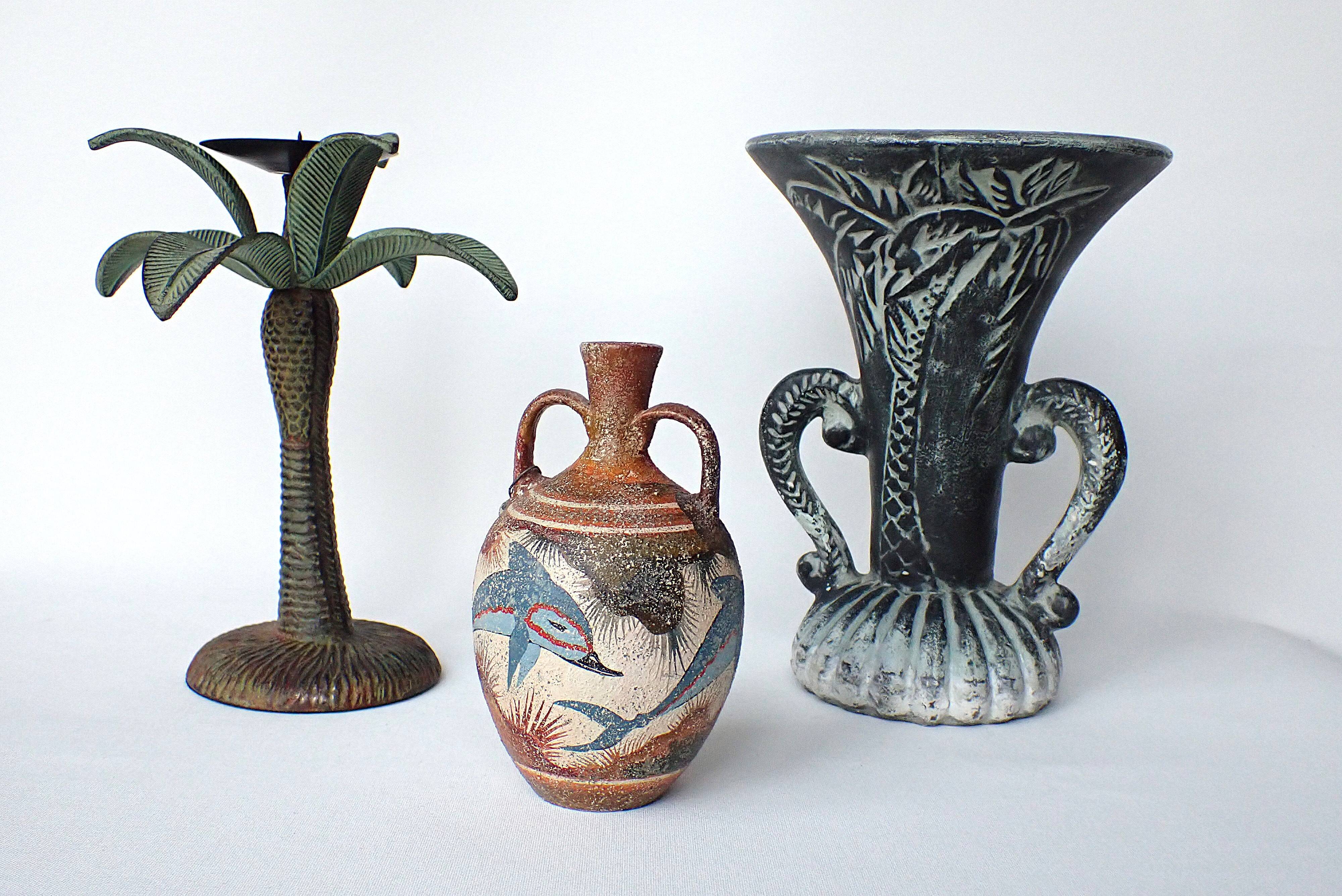 Hand-painted Greek vase - dolphin decoration - reproduction of an amphora from 1500 BC