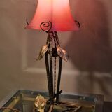 Wrought iron lamp from 1920 to 30, with gold patina with pretty pink tulip 39x16