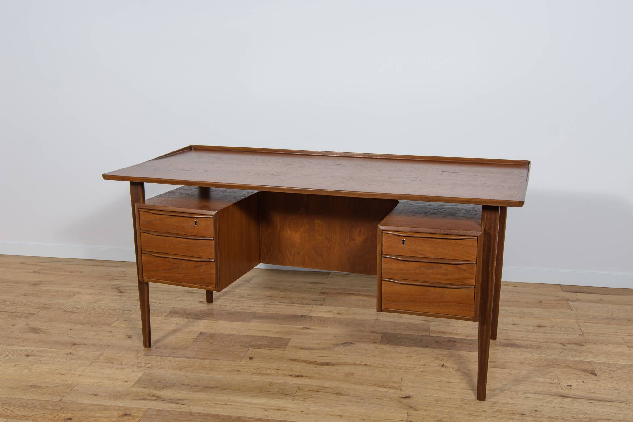 Mid-Century Freestanding Teak Desk by Peter Løvig Nielsen, 1960s