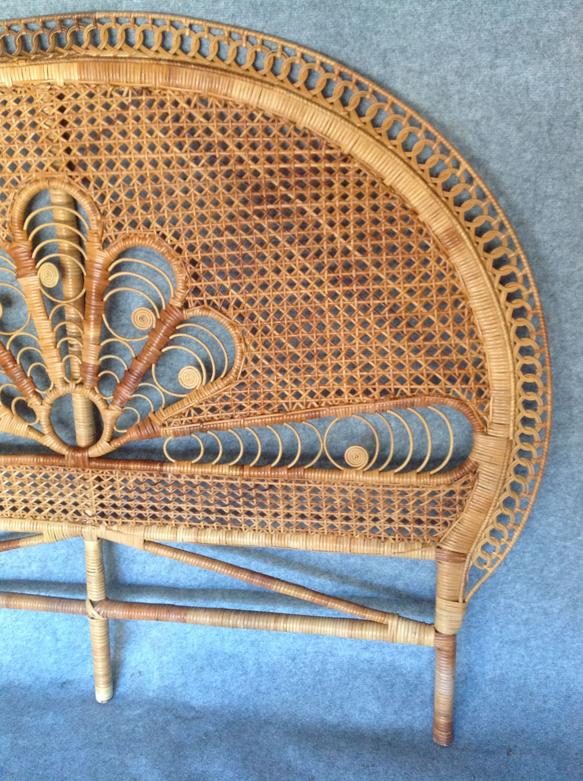 Headboard honey vintage rattan